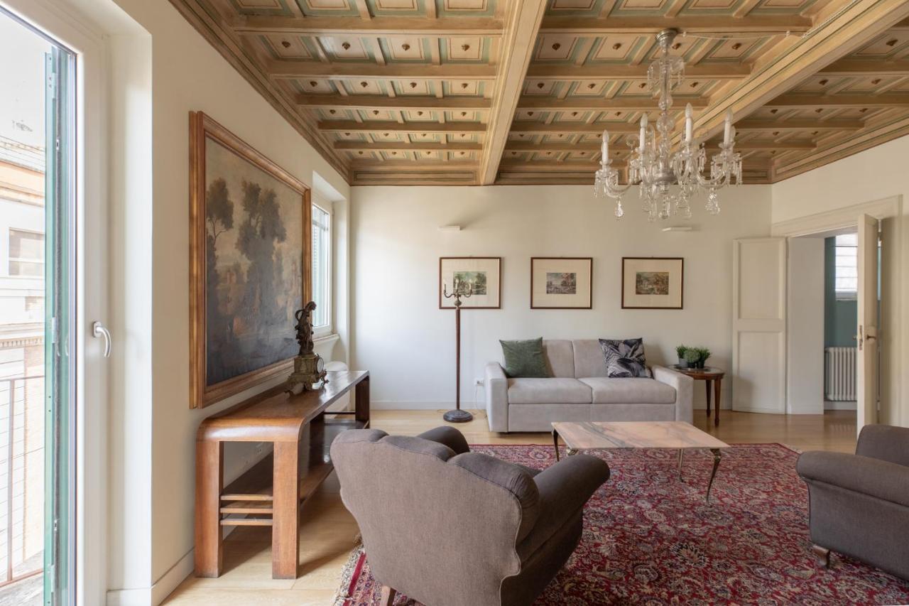 Iflat Amazing Apartment With Terrace In Monti Rome Buitenkant foto