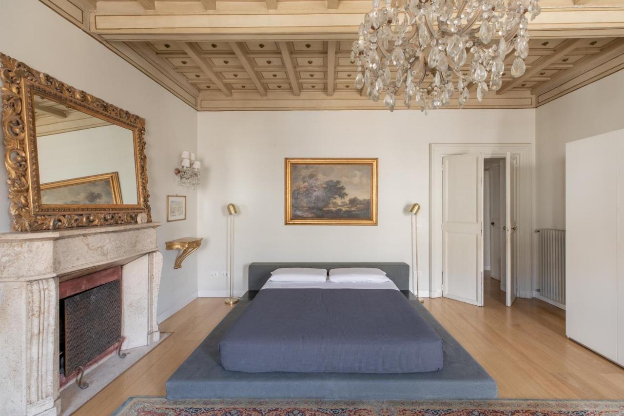 Iflat Amazing Apartment With Terrace In Monti Rome Buitenkant foto