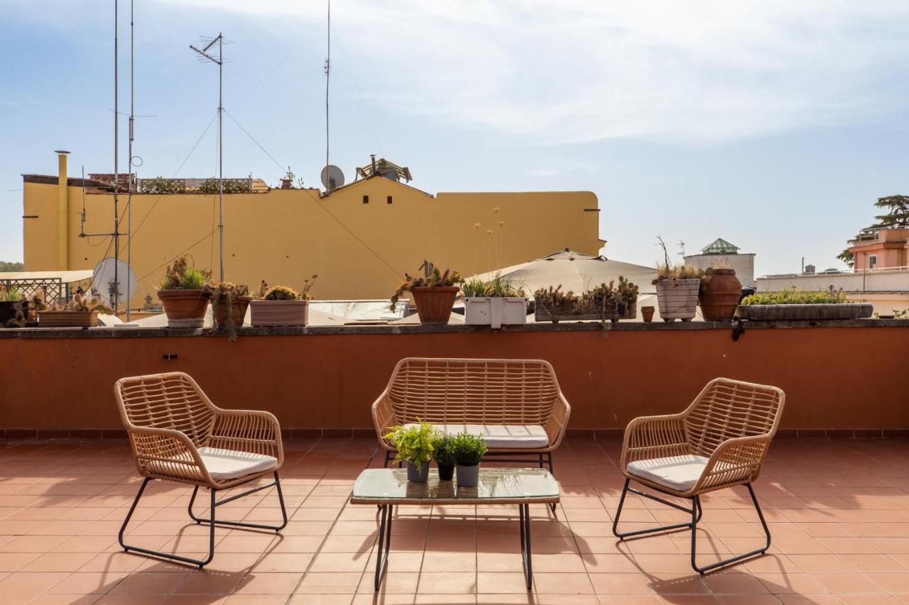 Iflat Amazing Apartment With Terrace In Monti Rome Buitenkant foto